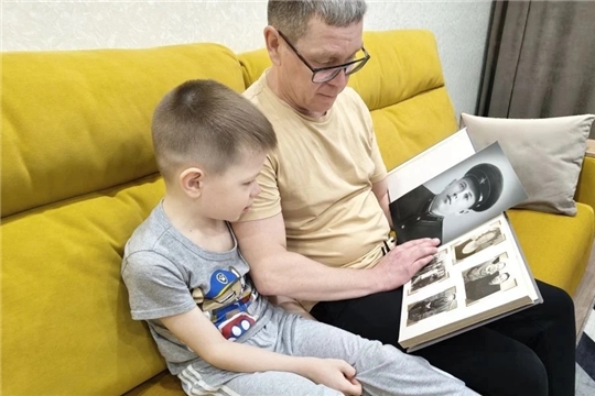Память поколений: знакомство с семейным альбомом
