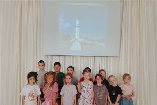 Памятник - это не просто фигура, а мост сквозь время