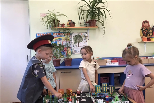 Город, светофоры, перекрёстки