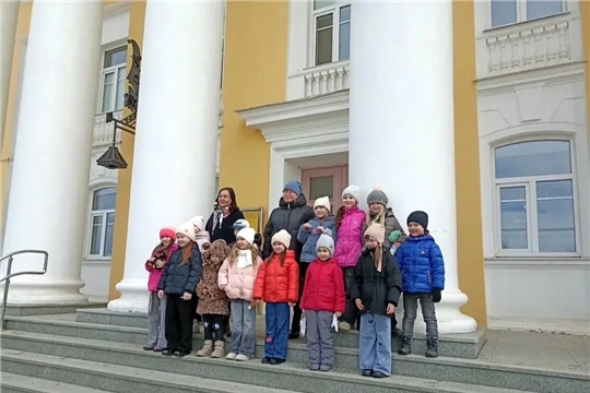 Реализация муниципального проекта «Волшебный мир театра»: экскурсия в Чувашский государственный театр кукол
