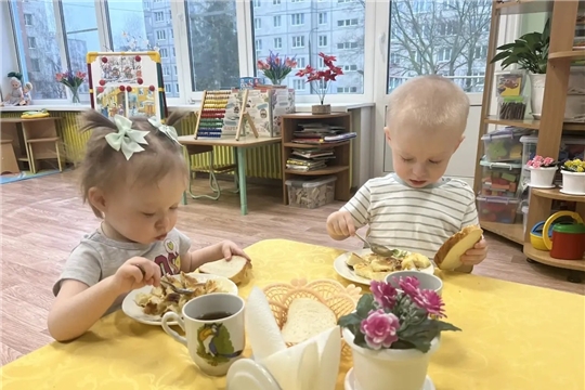 Продолжаем прививать детям культуру здорового питания с ранних лет