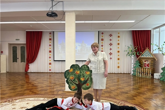 В детском саду прошло музыкально-литературное развлечение «Путешествие по родному городу Чебоксары»