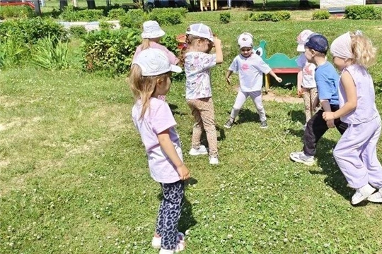Лето — время радости и безопасных игр!
