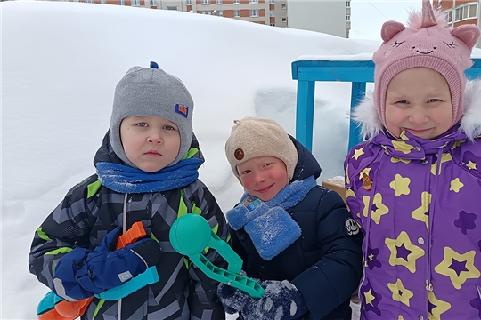 Как сделать зимние прогулки детей безопасными