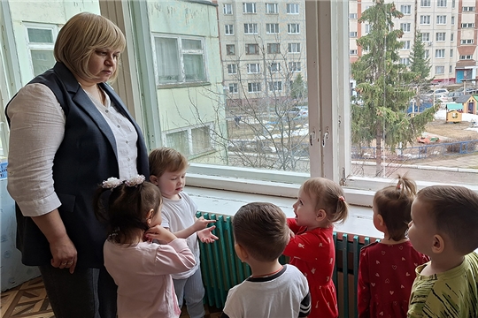 Безопасность у окон: учим дошкольников правилам