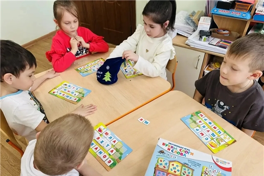 В детском саду расширился арсенал кружка дополнительного образования «Обучение чтению по Словолодочкам»