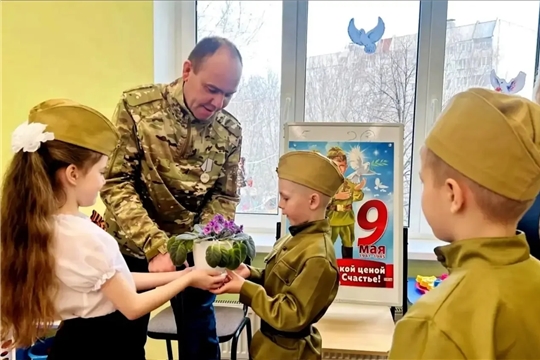 Детский сад №165 города Чебоксары присоединился к патриотической акции «Цветок ветерану»