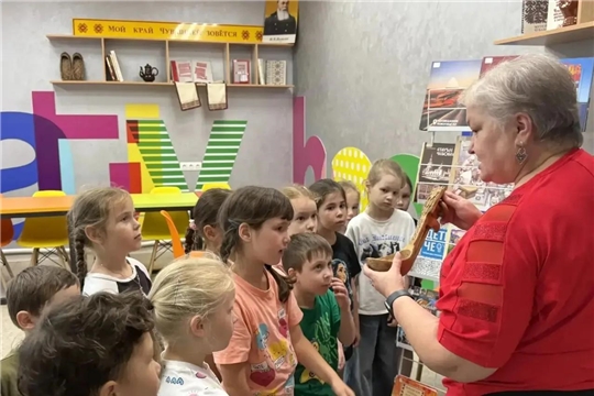 Библиотека — это не просто полки с книгами, а целый мир открытий