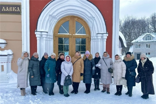 Экскурсия  педагогов  в музейно-библиотечный комплекс храма