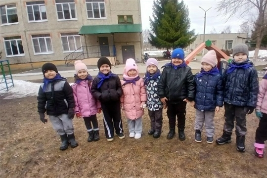 Юные тимуровцы участвуют в экологической акции