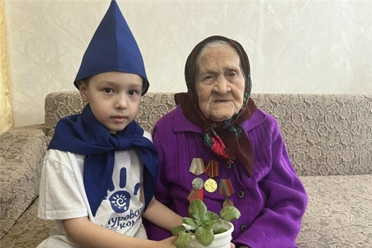 Социально-патриотическая акция "Цветок ветерану"