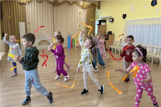 Танцевальная студия "Искорки"