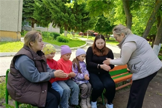 Акция «Поиграем с мамой»
