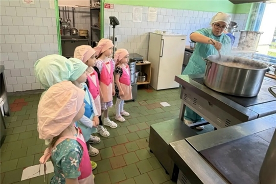 Экскурсия на пищеблок детского сада