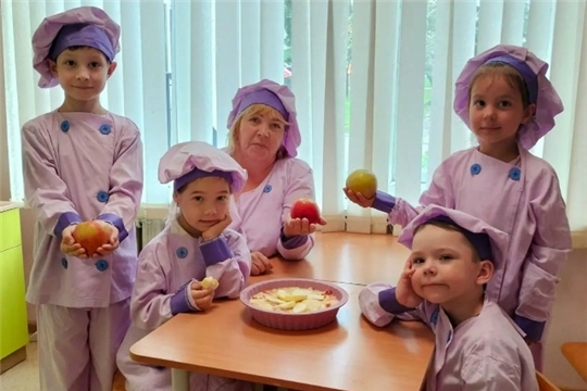 Акция «Яблочный Спас: мамины традиции - детям"