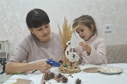 Мамины руки и тепло Женского движения: осенняя сказка»