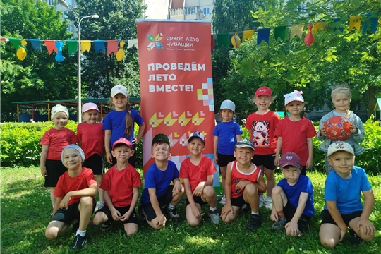 Море эмоций и командный дух: в детском саду прошел футбольный матч