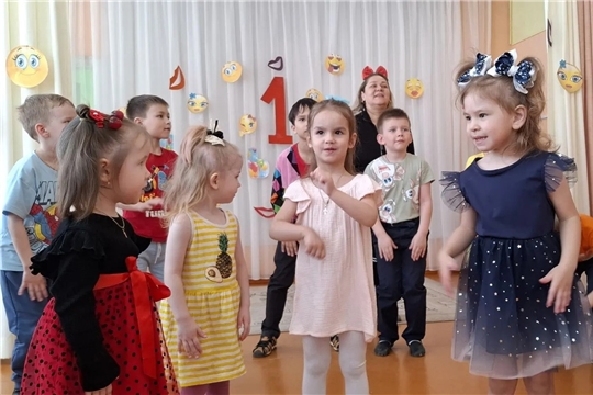 Улыбки и веселье: как в нашем детском саду прошел День смеха