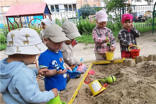 Первые шаги малыша в большом мире!