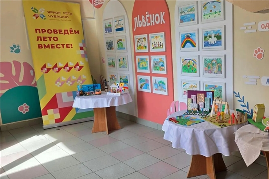 Выставка детского творчества "Мы - будущее города"