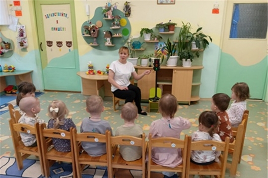 Малыши познакомились со светофором