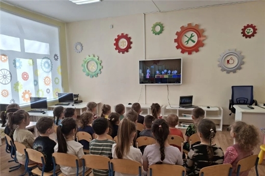 Дошколята познакомились с основами безопасности через мини-спектакль "Случай в группе раннего развития "Козлятушки"