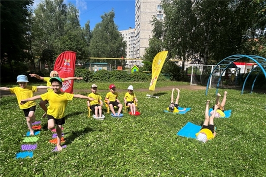 В детском саду прошло развлечение « Если хочешь быть здоров - закаляйся»