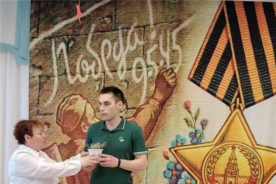 Социально-патриотическая акция "Цветок ветерану" 2 этап