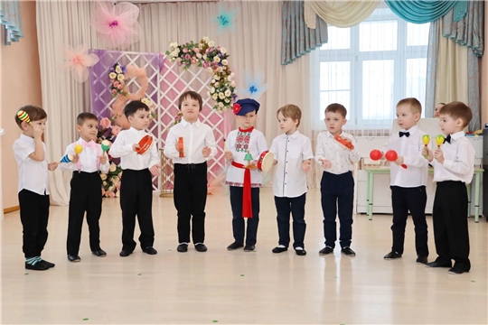 «Число восьмое – не простое!»