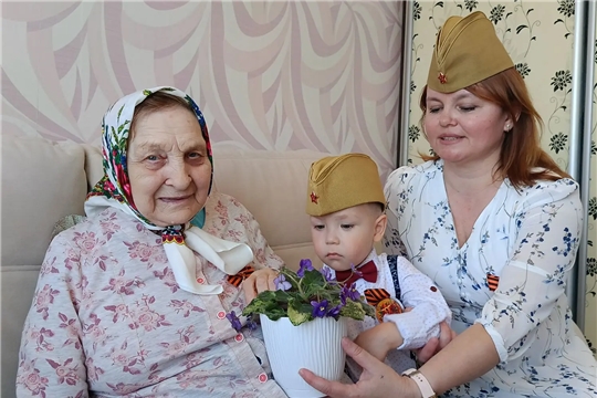 Участие в социально-патриотической акции «Цветок ветерану»
