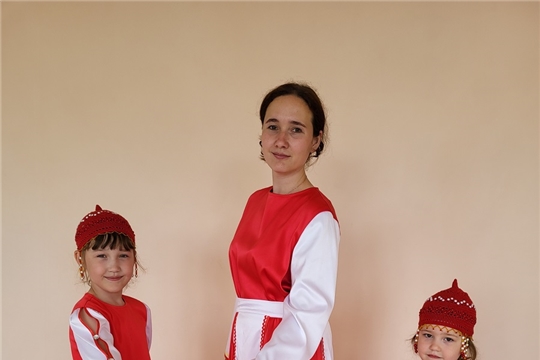 Участие в Фоточеллендже «Моя семья в национальном костюме»