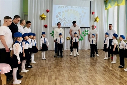 Мой папа самый, самый...
