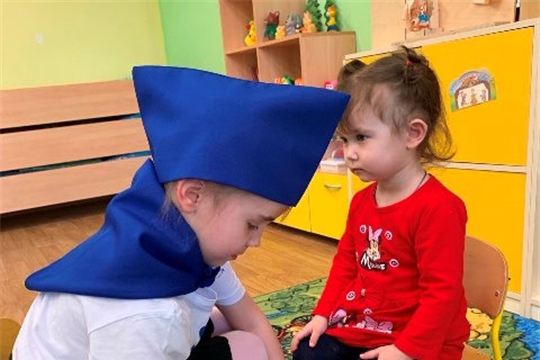 Помогаем малышам