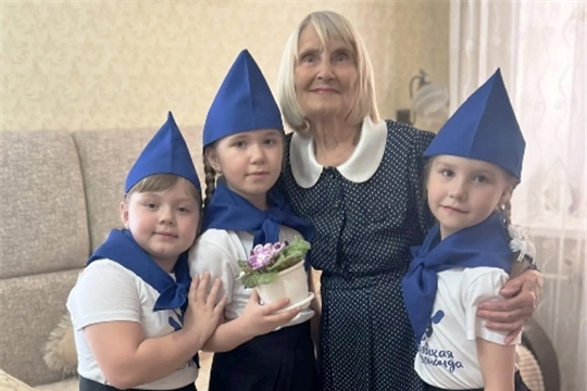 Трогательная встреча поколений