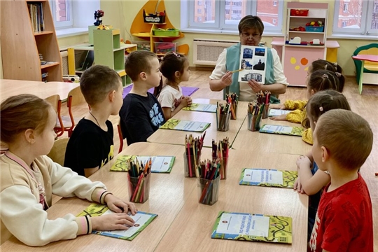 По родному краю с рюкзаком шагаю: остановка "Музеи"