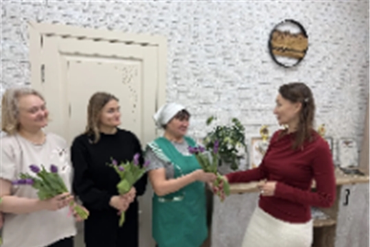 Теплые пожелания и яркие улыбки: поздравление сотрудников детского сада с Международным женским днем!