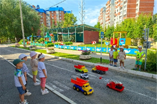Светофорик, игровые имитации дорожных ситуаций