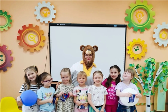 Отчётные занятия кружка "Happy English"