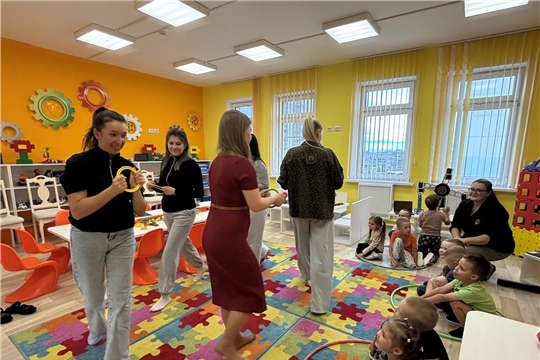 Открытое занятие для родителей — круглый стол «От кирпичика к проекту: как LEGO формирует инженера».