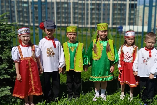 Познавательный час "Открой для себя Россию"