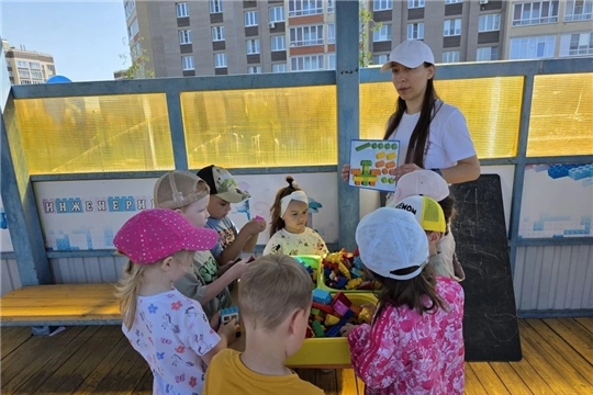 Свежий воздух + ЛЕГО = идеальное занятие!