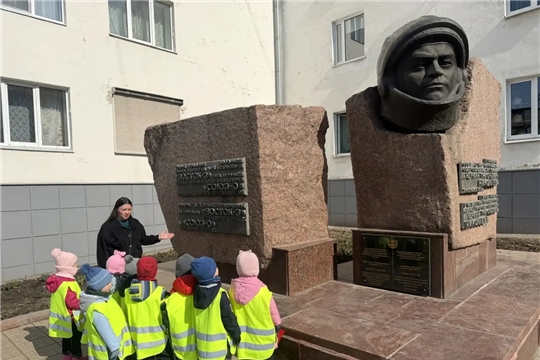 Знакомство с профессией космонавта