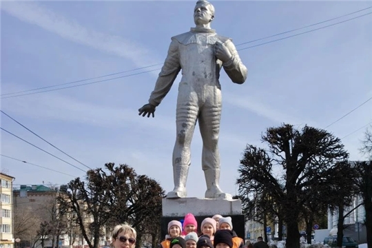 Экскурсия к памятнику Ю. Гагарина 