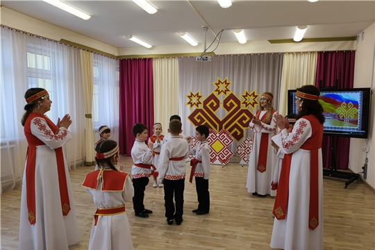 Родной язык — в сердце каждой семьи 