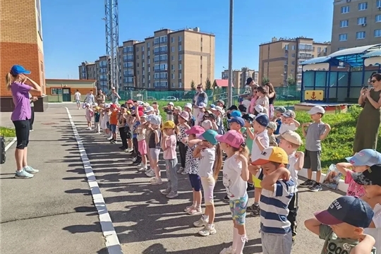 Утренняя зарядка на свежем воздухе