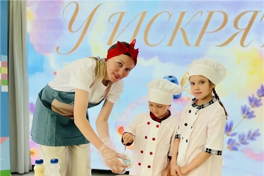"День Сладкоежек"