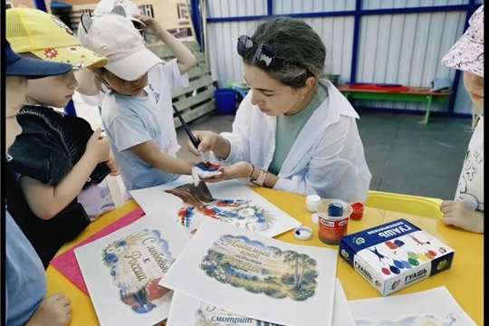 Патриотическая акция «Россия в каждой ладошке»