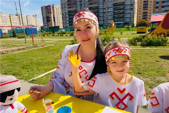 «Родные ладони рисуют Чувашию»!