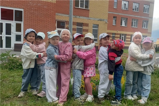 Дружные детишки , совсем не шалунишки