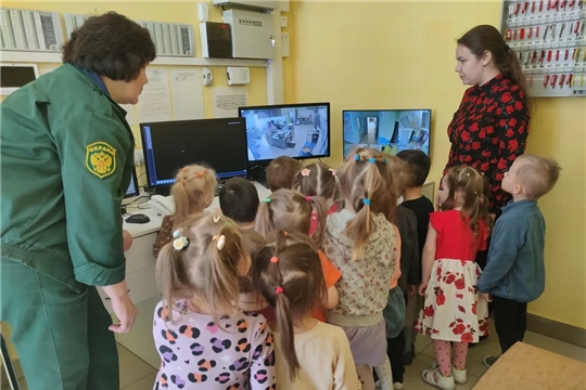 Охранник детского сада
